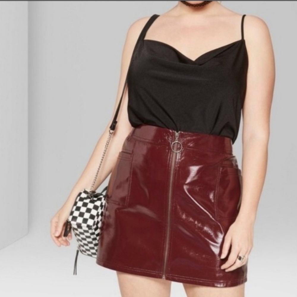 NWT Wild Fable Faux Leather Burgundy Zipper Skirt Size Large